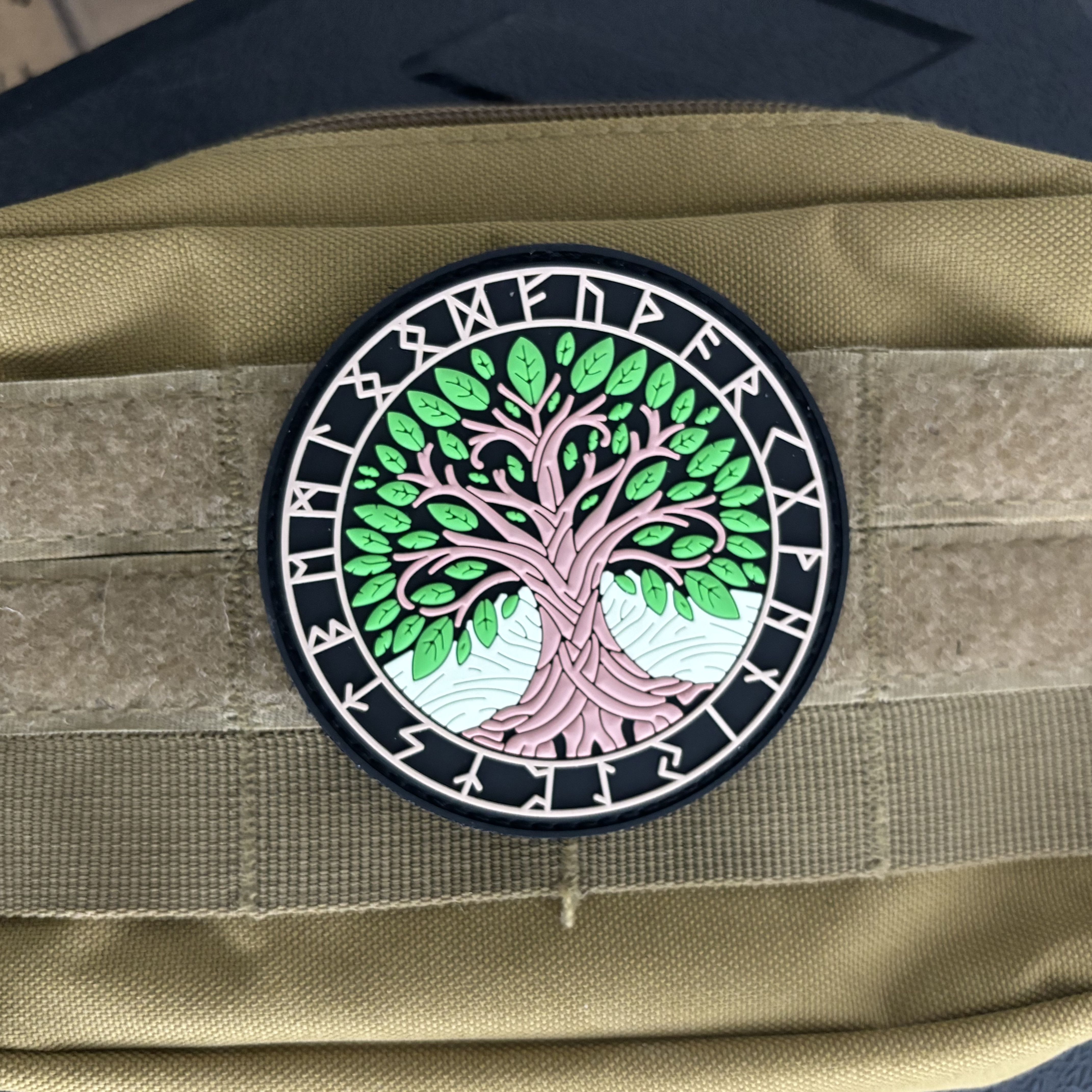 Yggdrasil Viking Totem PVC Pat - Urban Backpack Tactical reseña y precio